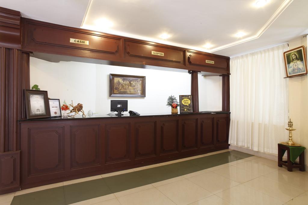 Michaels Inn Теккаді Екстер'єр фото